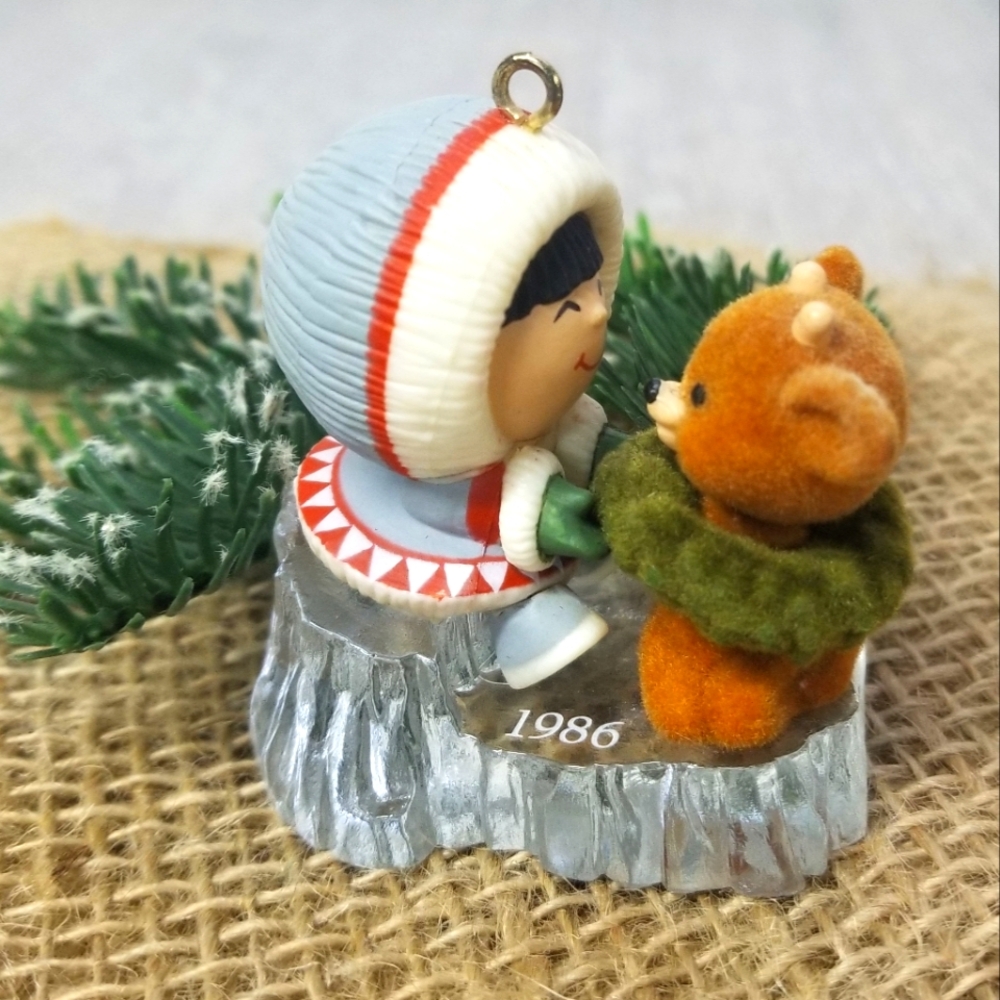 #7 Frosty Friends Hallmark Keepsake Ornament